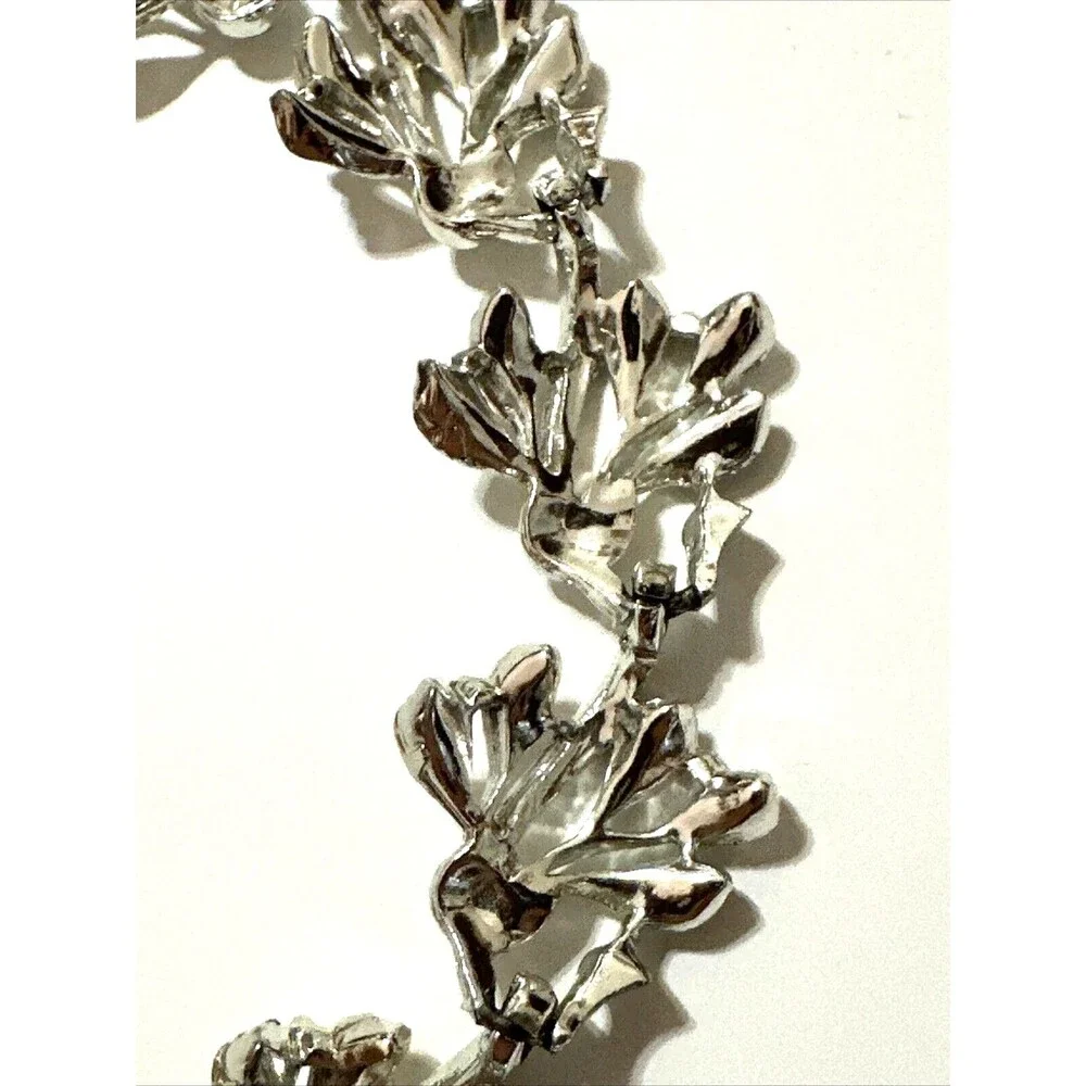Vintage Ornate Leaf Bracelet Silver Tone Textured Openwork Botanical MCM 7.5